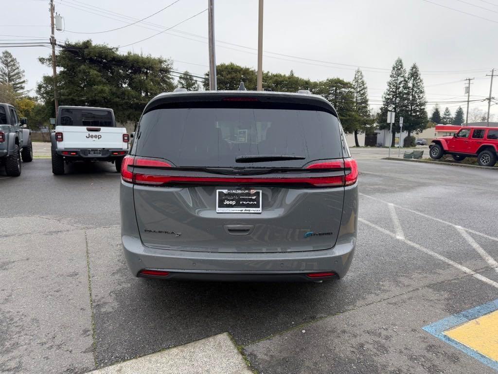 new 2025 Chrysler Pacifica Hybrid car, priced at $60,275