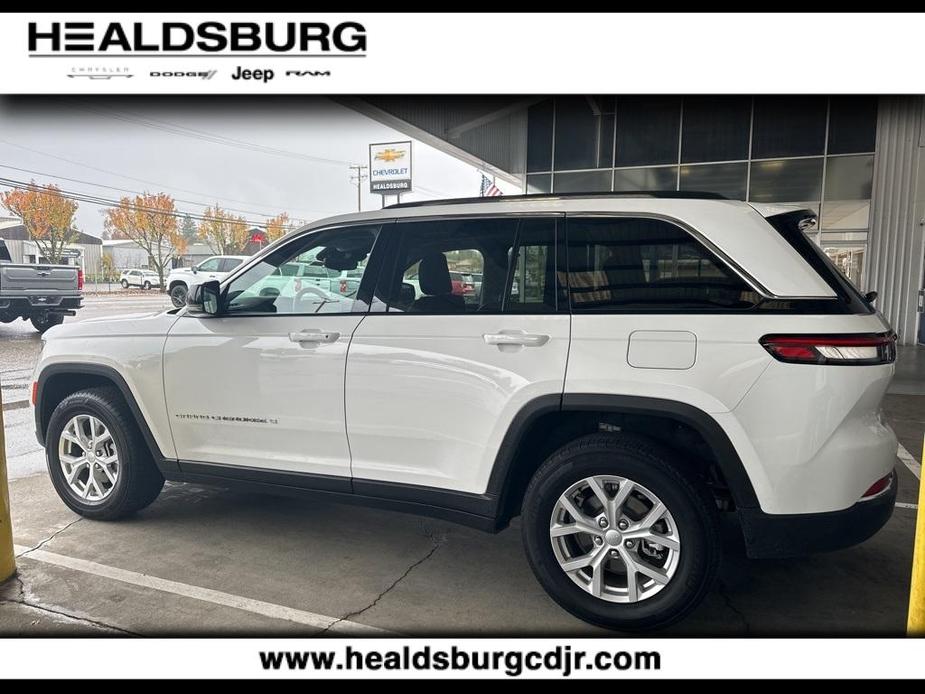 used 2023 Jeep Grand Cherokee car, priced at $33,585