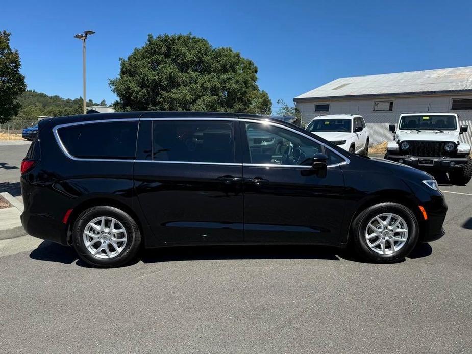 new 2024 Chrysler Pacifica car, priced at $40,995