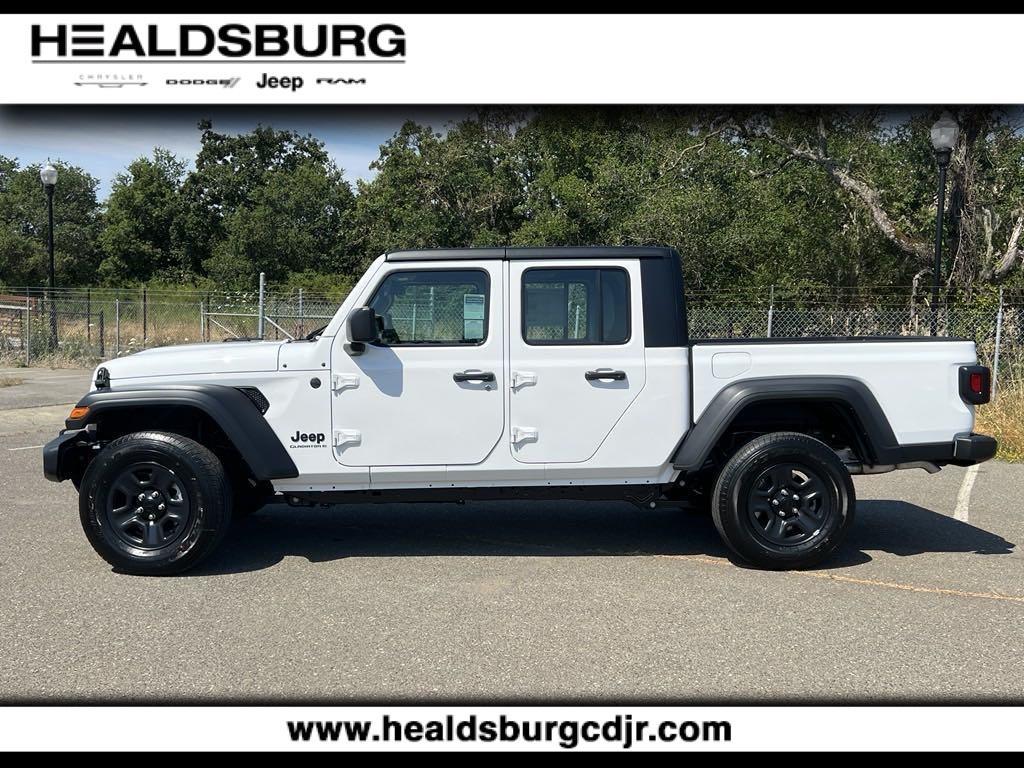 new 2024 Jeep Gladiator car, priced at $41,129