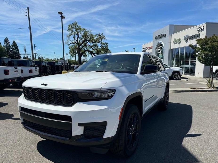 new 2024 Jeep Grand Cherokee L car, priced at $49,430