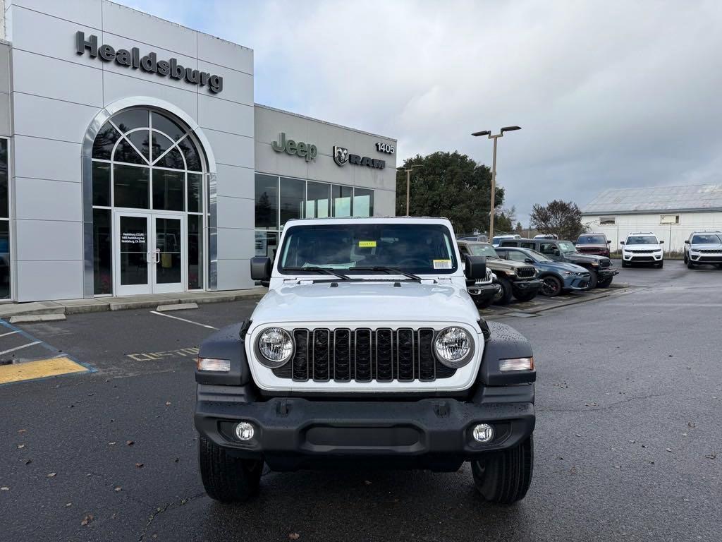 new 2025 Jeep Wrangler car, priced at $46,485