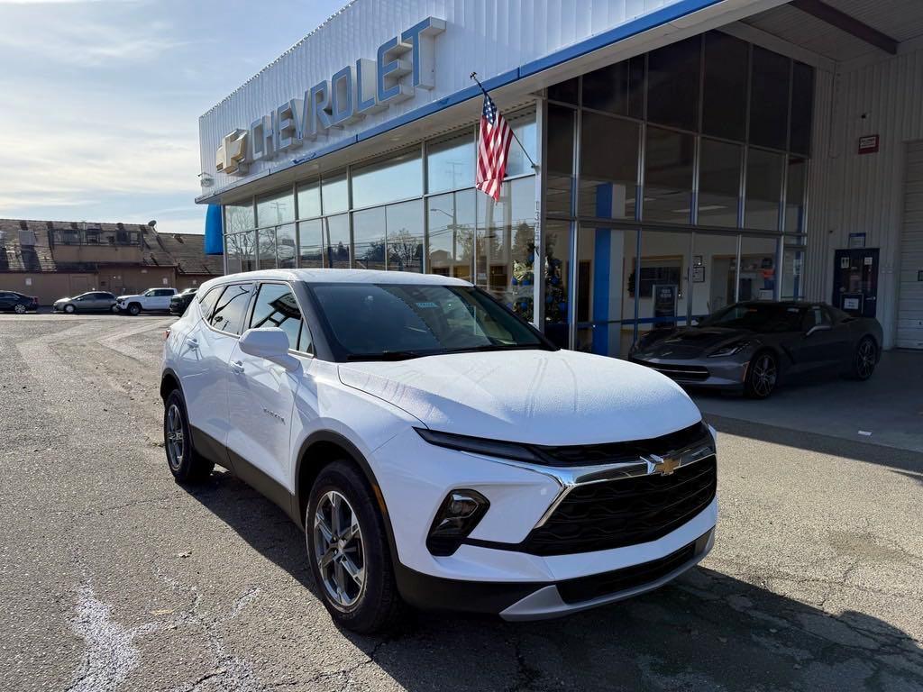 new 2025 Chevrolet Blazer car, priced at $36,795