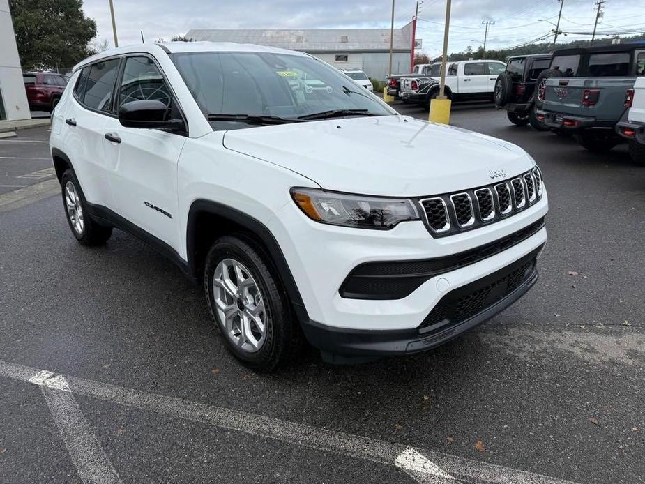 new 2025 Jeep Compass car, priced at $27,495