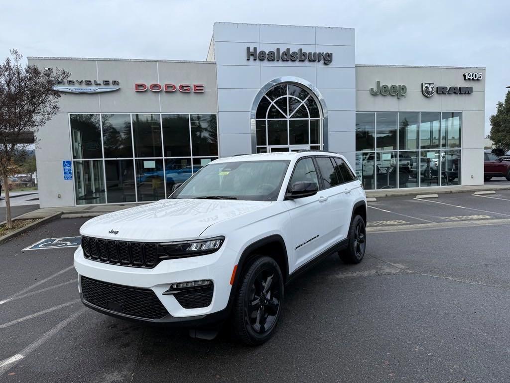 new 2025 Jeep Grand Cherokee car, priced at $49,425