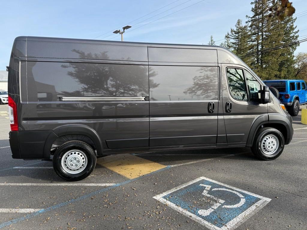 new 2025 Ram ProMaster 2500 car, priced at $55,870