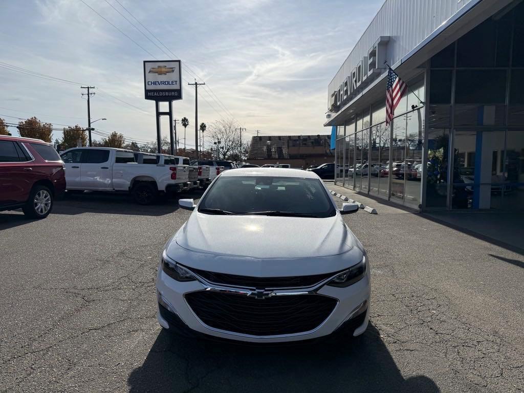 new 2025 Chevrolet Malibu car, priced at $27,995