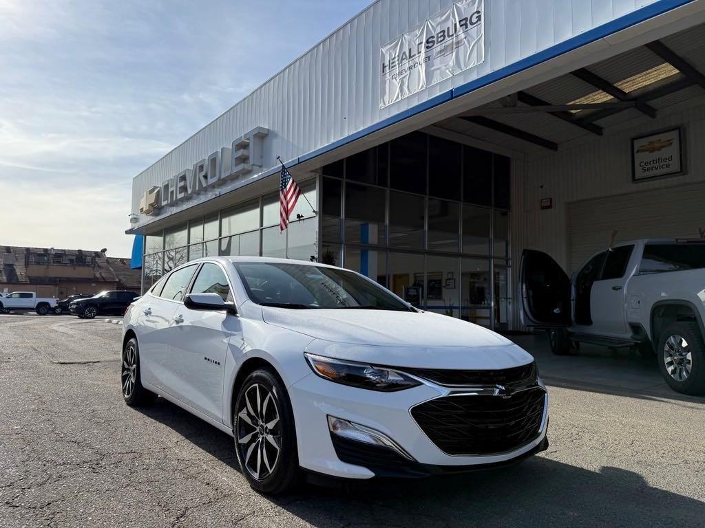 new 2025 Chevrolet Malibu car, priced at $27,995