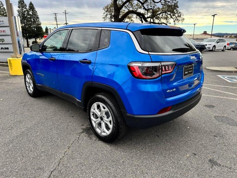 new 2025 Jeep Compass car, priced at $28,090