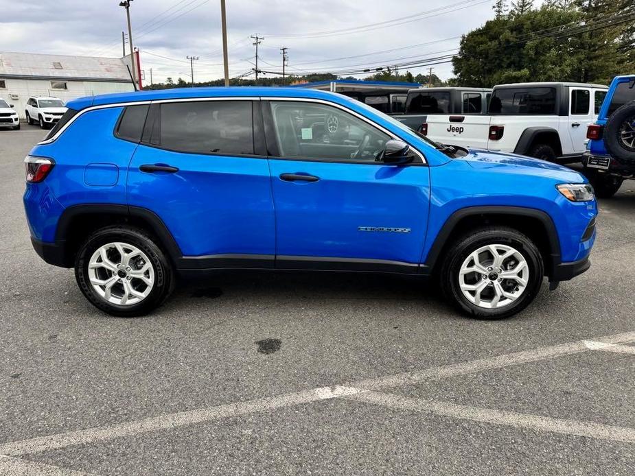 new 2025 Jeep Compass car, priced at $28,090