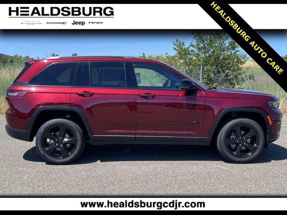 new 2024 Jeep Grand Cherokee car, priced at $49,670