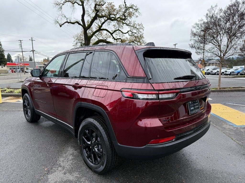 new 2025 Jeep Grand Cherokee car, priced at $46,530