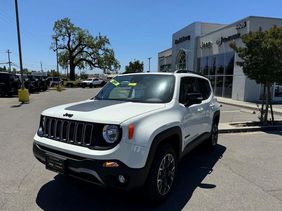 new 2023 Jeep Renegade car, priced at $26,195