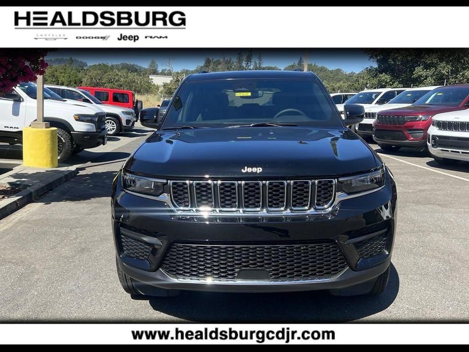 new 2024 Jeep Grand Cherokee car, priced at $39,175