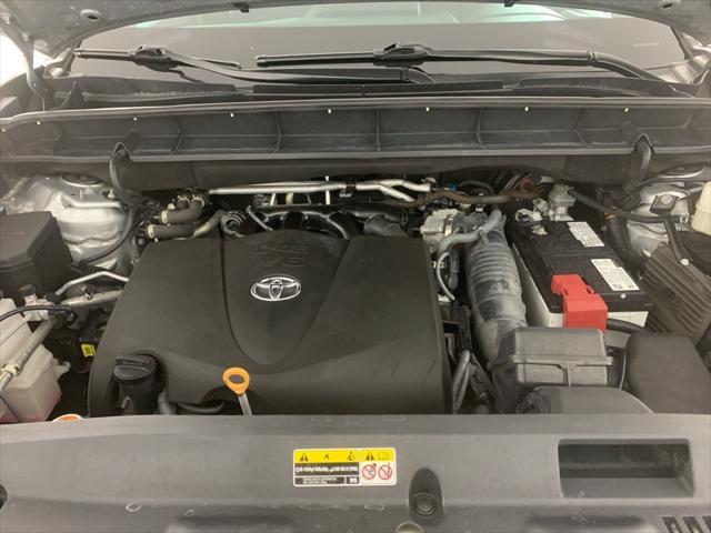 used 2022 Toyota Highlander car, priced at $37,413