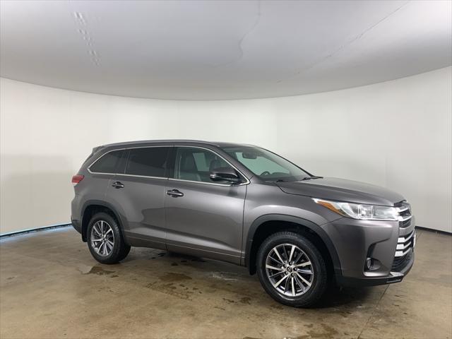 used 2018 Toyota Highlander car, priced at $29,300