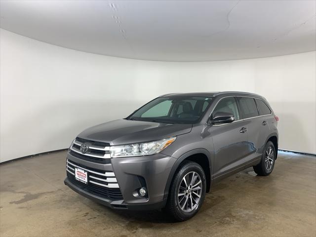 used 2018 Toyota Highlander car, priced at $29,300