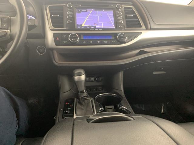 used 2018 Toyota Highlander car, priced at $29,300