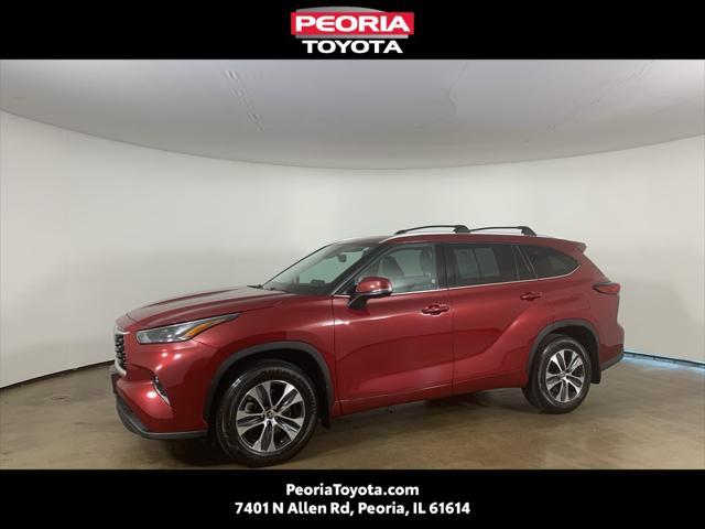 used 2022 Toyota Highlander car, priced at $38,443