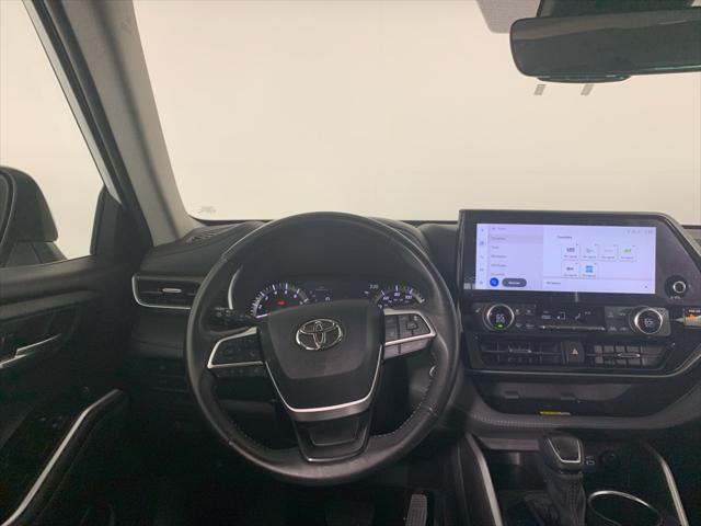 used 2023 Toyota Highlander car, priced at $39,446