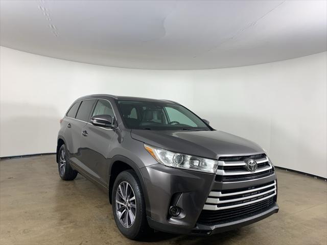 used 2017 Toyota Highlander car, priced at $25,406