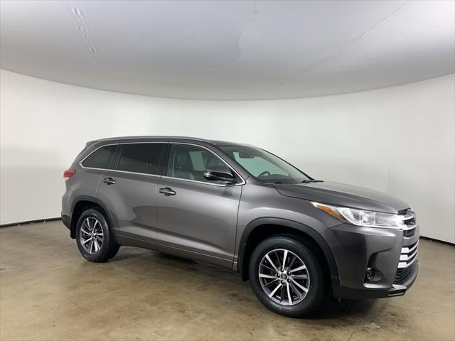 used 2017 Toyota Highlander car, priced at $25,406