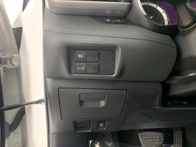 used 2022 Toyota Highlander car, priced at $39,967