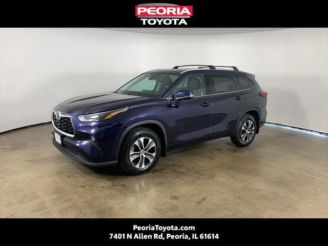 used 2022 Toyota Highlander car, priced at $36,068