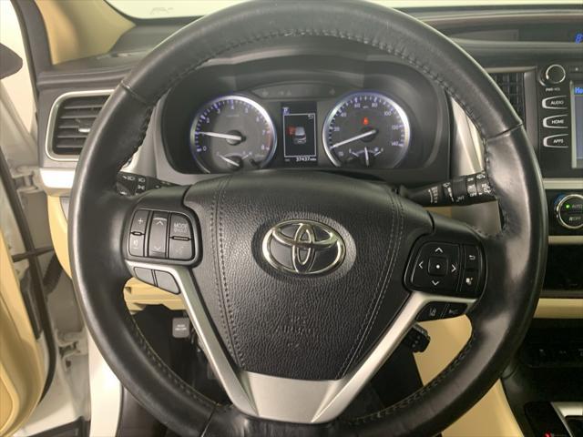 used 2017 Toyota Highlander car, priced at $28,911