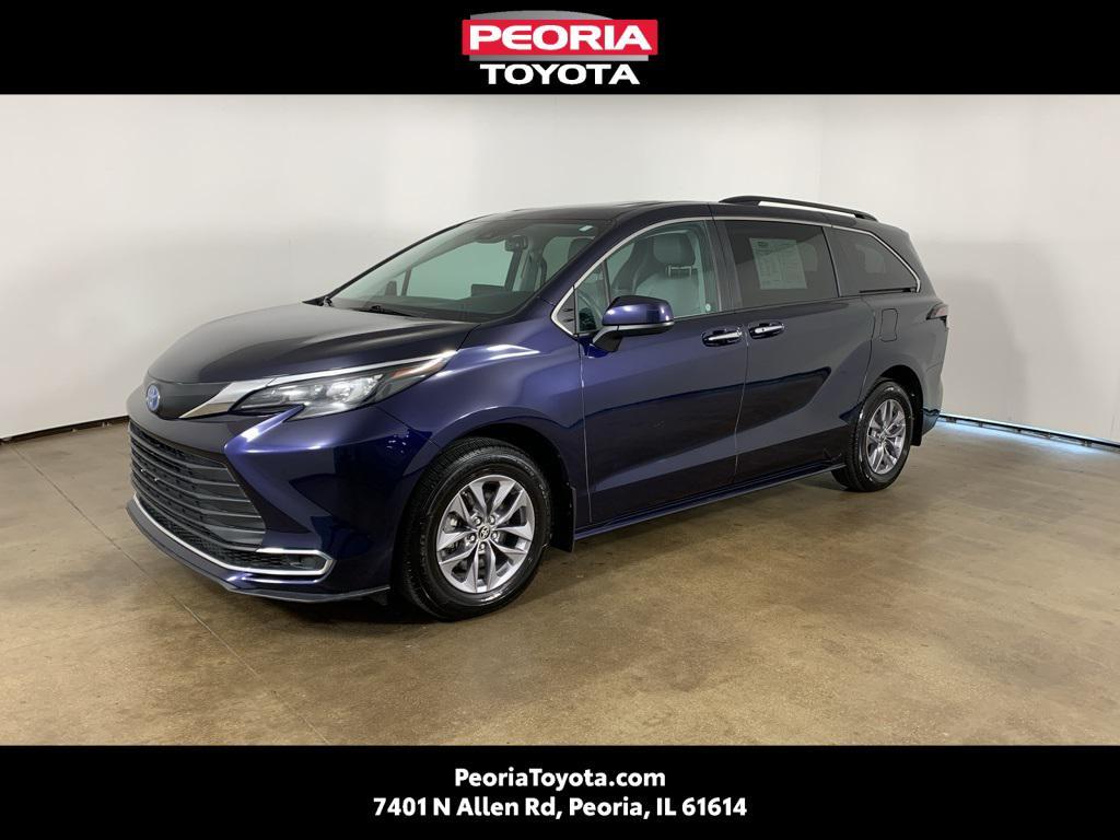 used 2024 Toyota Sienna car, priced at $44,991