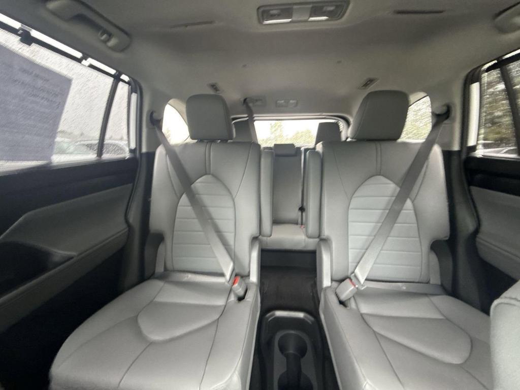 used 2023 Toyota Highlander car, priced at $40,908