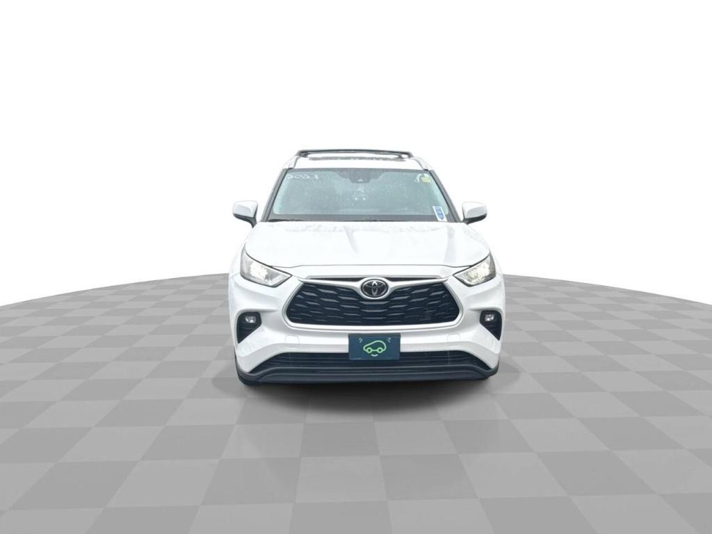 used 2023 Toyota Highlander car, priced at $40,908