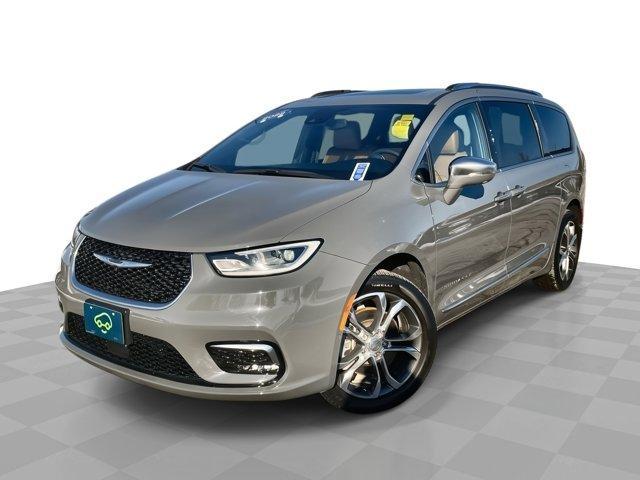 used 2022 Chrysler Pacifica car, priced at $38,519