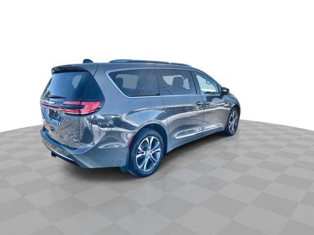 used 2022 Chrysler Pacifica car, priced at $38,519