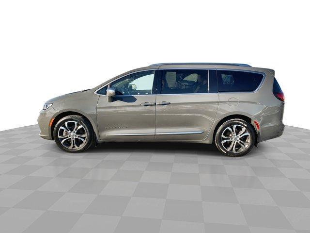 used 2022 Chrysler Pacifica car, priced at $38,519