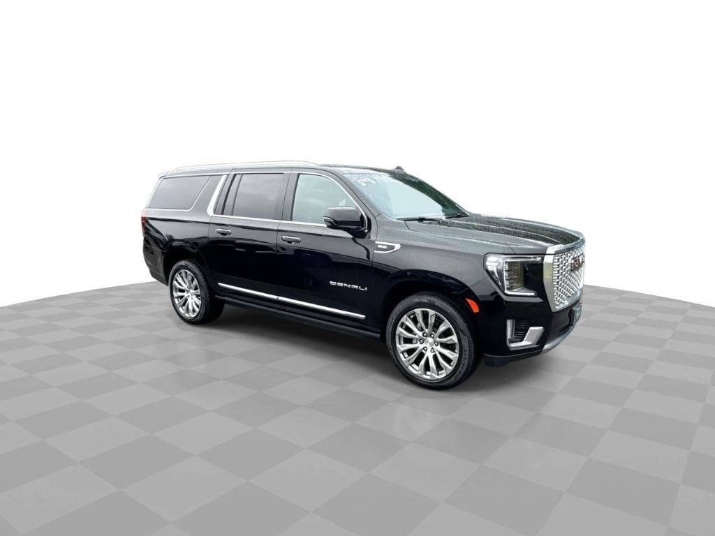 used 2022 GMC Yukon XL car, priced at $53,459