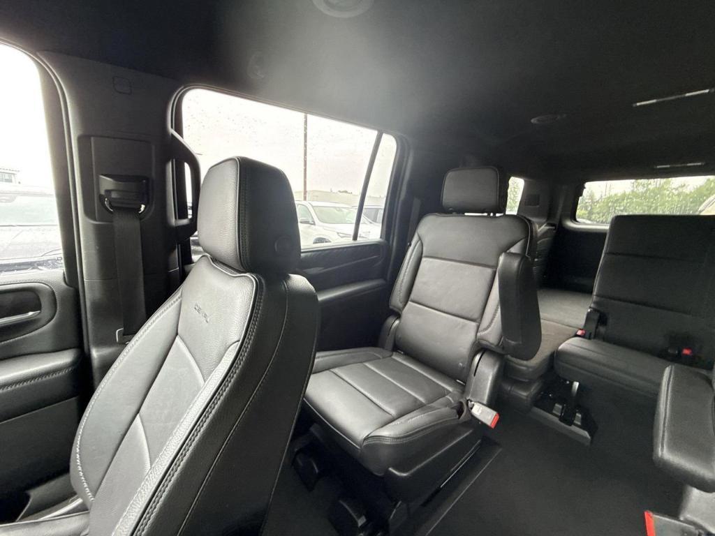 used 2022 GMC Yukon XL car, priced at $53,459