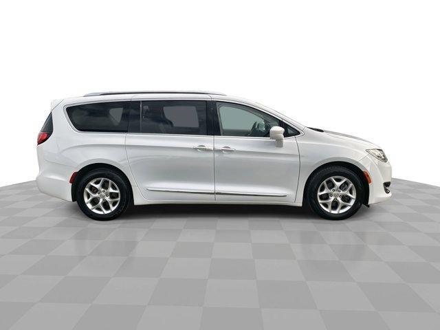 used 2020 Chrysler Pacifica car, priced at $25,400