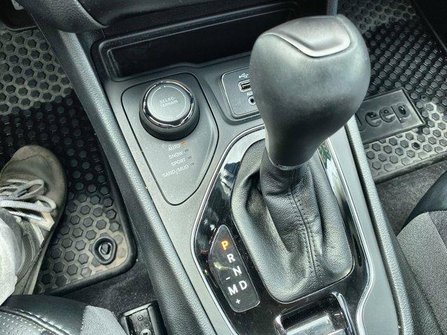 used 2022 Jeep Cherokee car, priced at $28,803