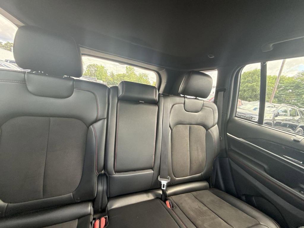 used 2022 Jeep Grand Cherokee car, priced at $33,741