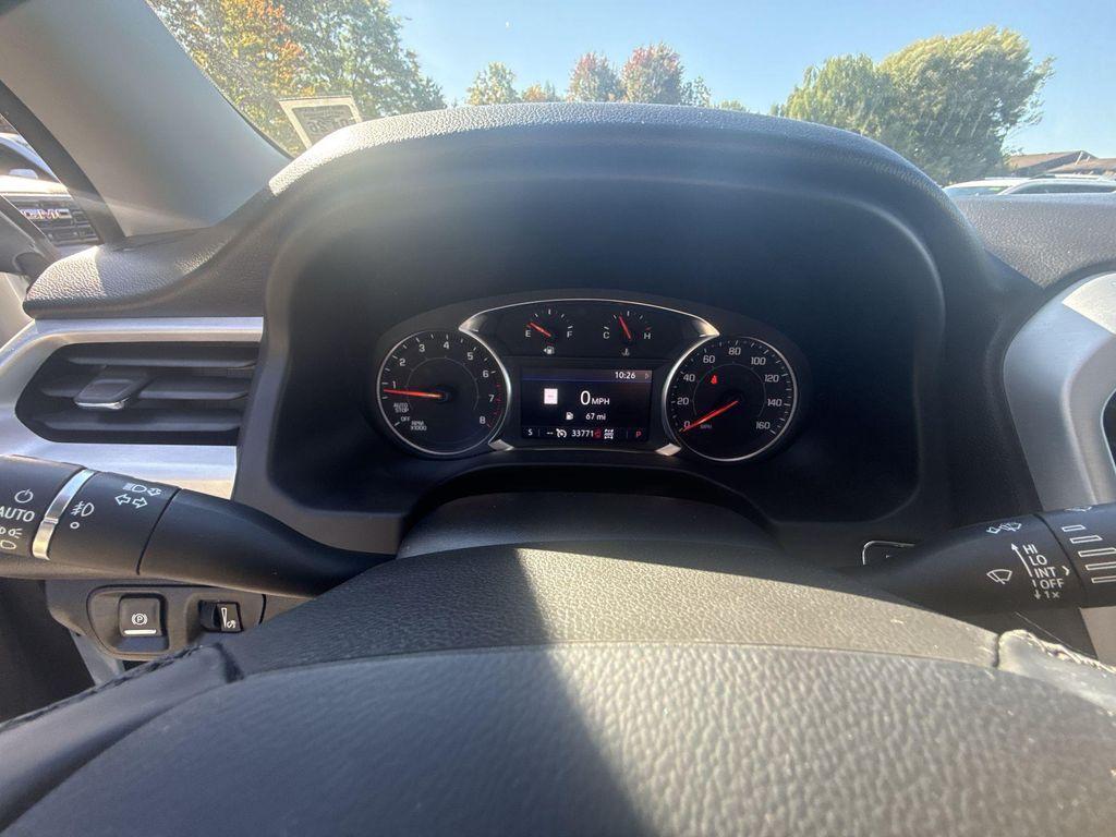 used 2023 GMC Acadia car, priced at $30,933