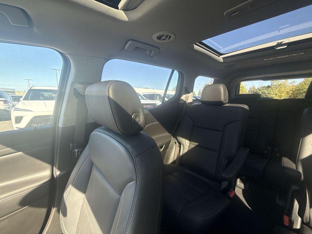 used 2023 GMC Acadia car, priced at $30,933