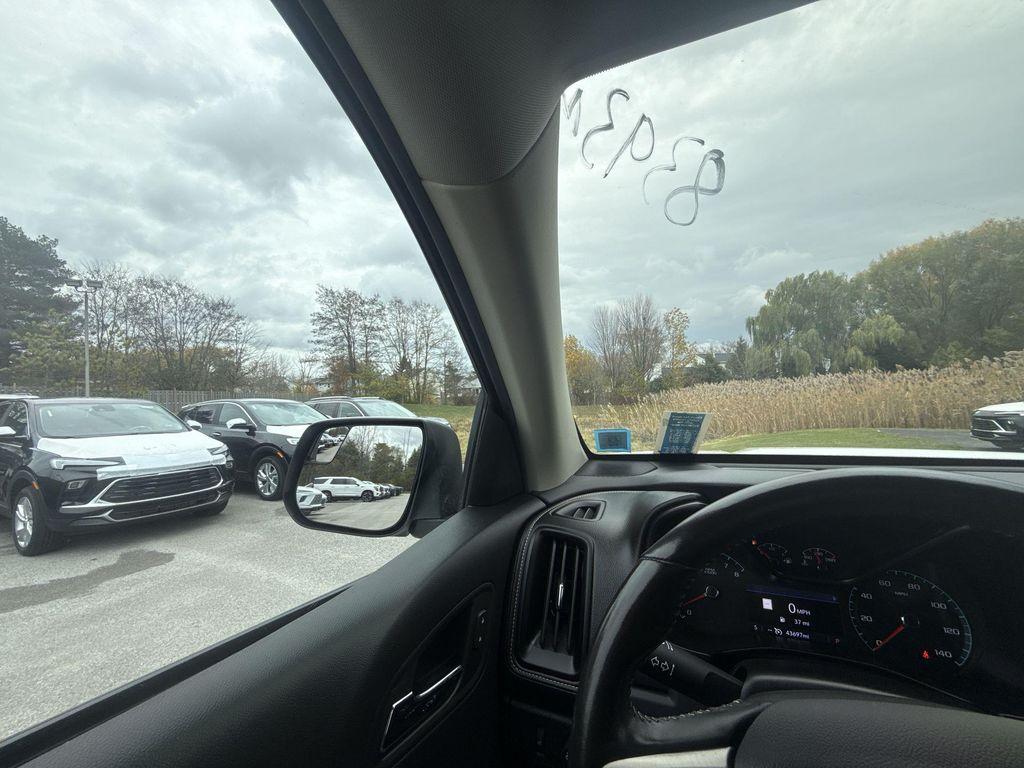 used 2022 GMC Canyon car, priced at $35,543