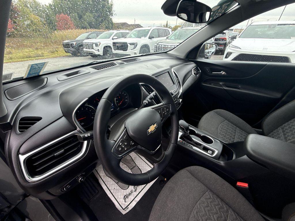 used 2024 Chevrolet Equinox car, priced at $22,919