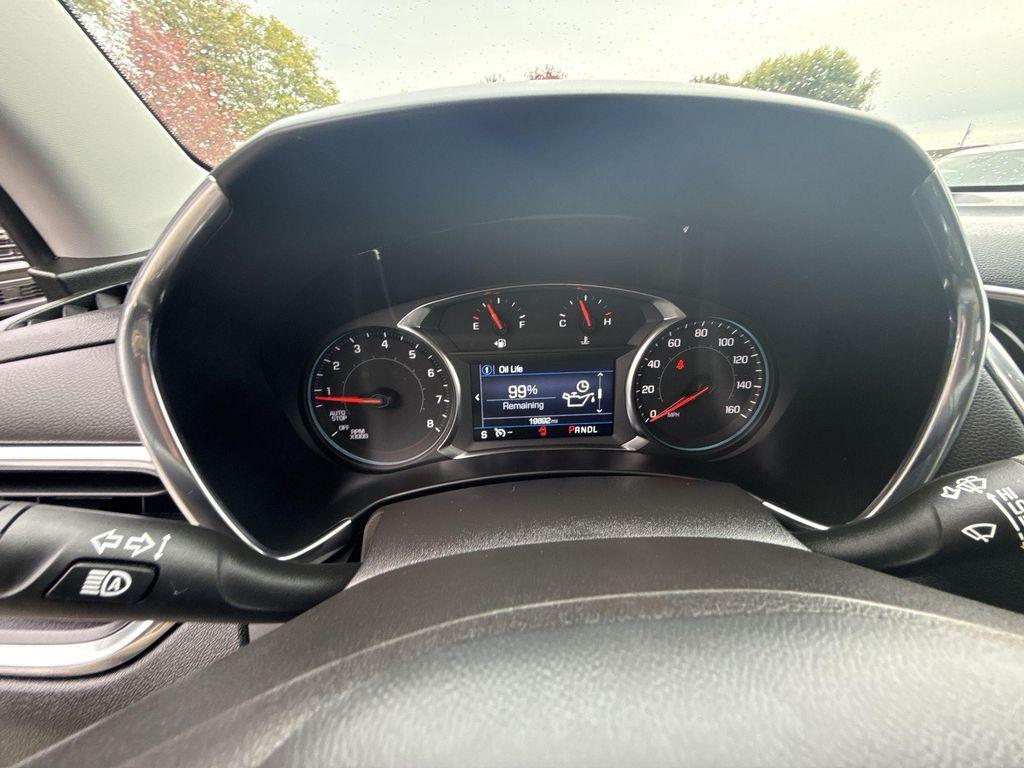 used 2024 Chevrolet Equinox car, priced at $22,919