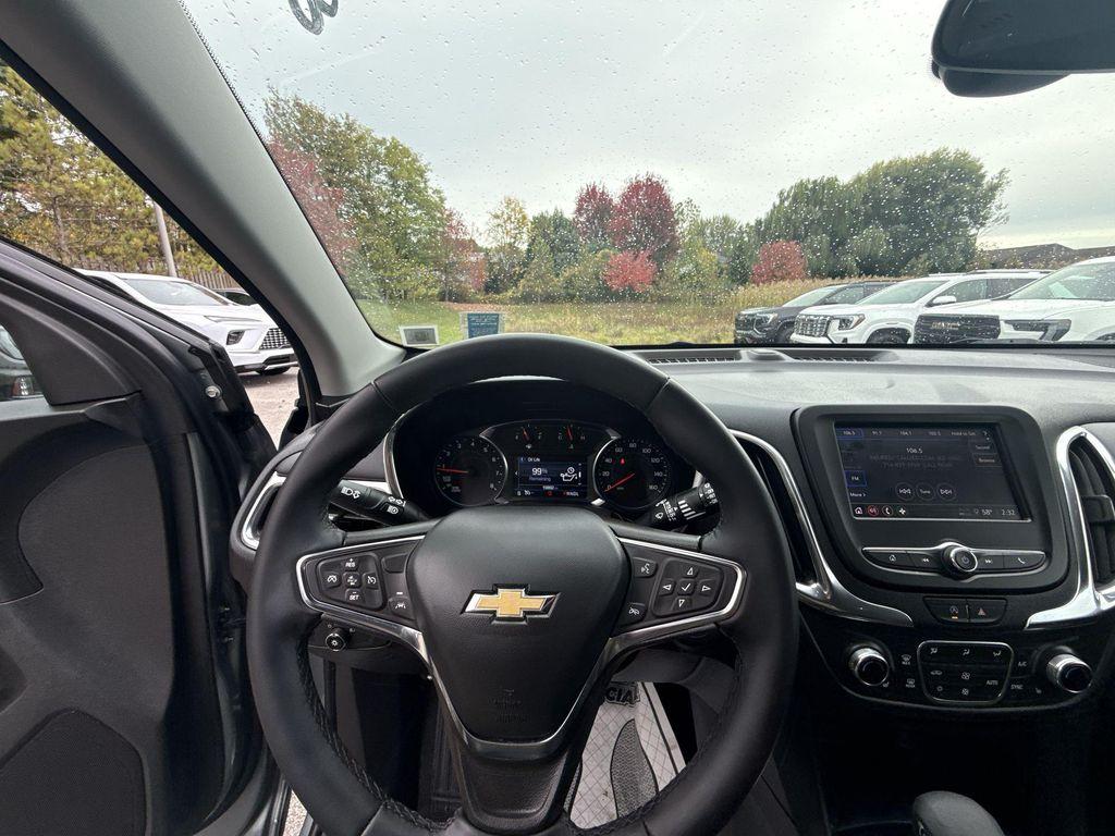 used 2024 Chevrolet Equinox car, priced at $22,919