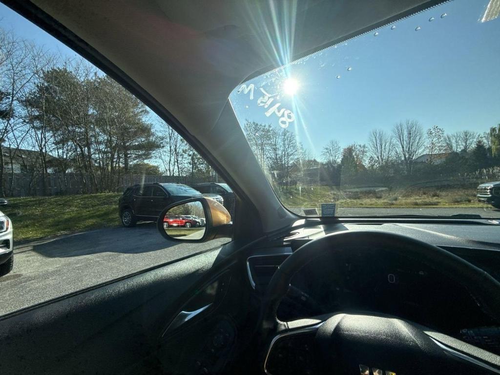 used 2024 Buick Encore GX car, priced at $22,930