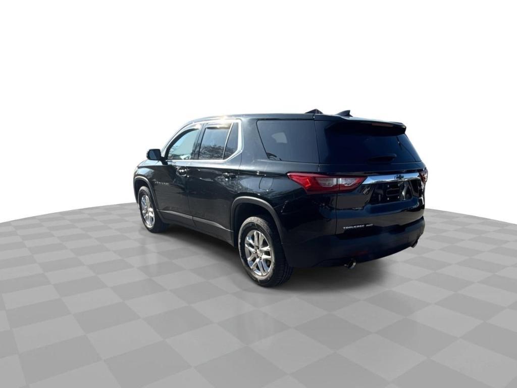 used 2021 Chevrolet Traverse car, priced at $22,559
