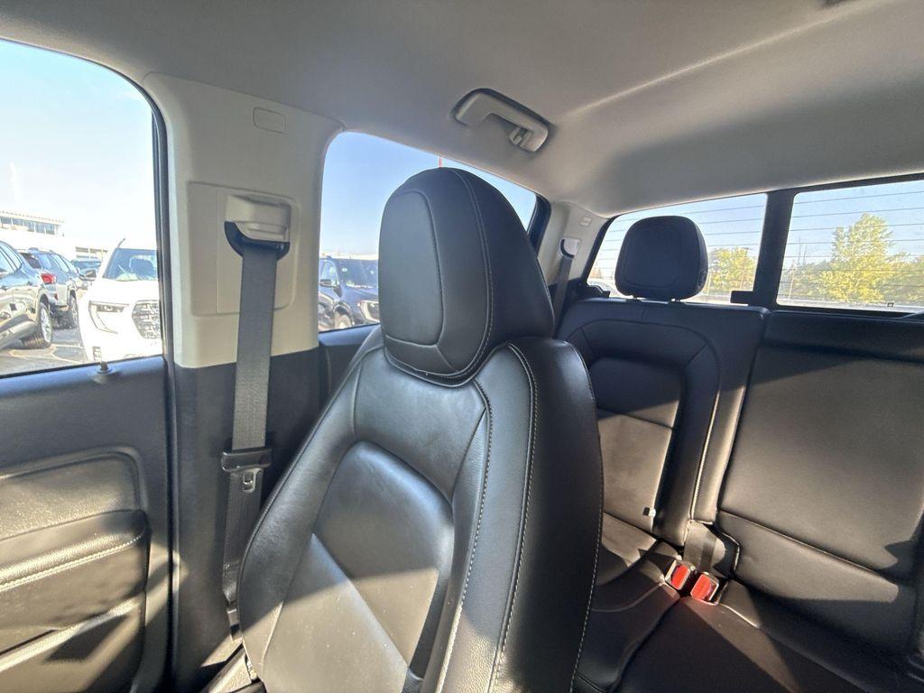 used 2022 GMC Canyon car, priced at $30,948