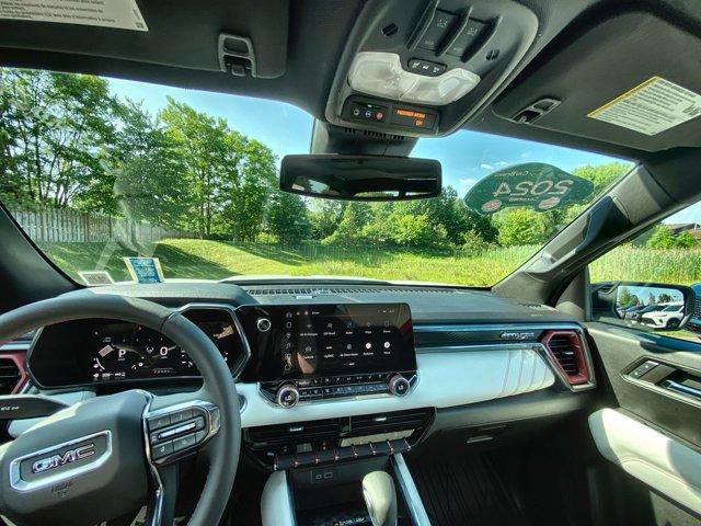 used 2024 GMC Canyon car, priced at $50,905